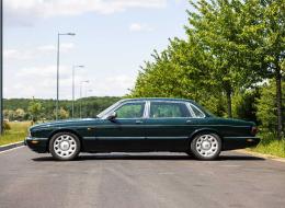 Daimler Série XJ Super V8 