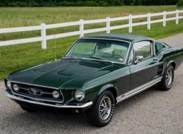Ford Mustang fastback code S