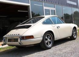 Porsche 911 2,4 T 