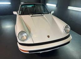 Porsche 911 3.2 CARRERA TARGA
