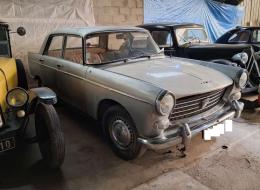 Peugeot 404 Luxe avec toit ouvrant