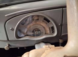 Peugeot 203 Luxe avec toit ouvrant