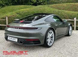 Porsche 992 Carrera