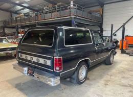 Dodge Ramcharger D150 5.2 V8