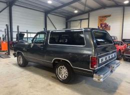 Dodge Ramcharger D150 5.2 V8