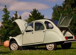 Citroen 2 CV 6 Spécial