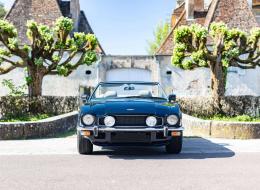 Aston Martin V8 Volante