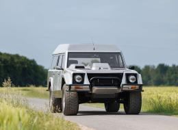 Lamborghini LM 002 