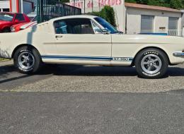 Ford Mustang Coupé Fastback V8 4.7L