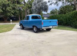 Ford Pick-up F100