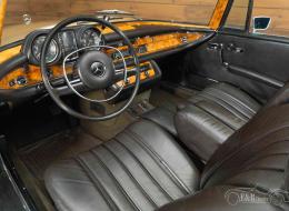 Mercedes-Benz SE V8 3,5 Cabriolet