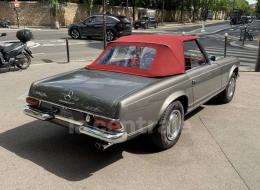 Mercedes-Benz SL 230 Pagode