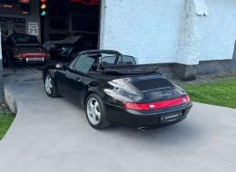 Porsche 993 Carrera 4 Cabriolet