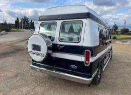Ford Van Econoline E-150