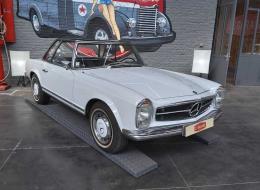 Mercedes-Benz 280 PAGODE