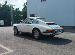 Porsche 911 2.4L E