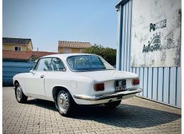 Alfa Roméo Giulia GT 1600  Scalino