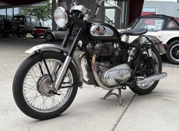 Moto Royal Enfield Indioan Apache 700