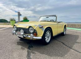 Triumph TR250