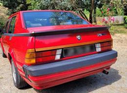 Alfa Roméo 75
