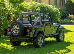 Jeep Wrangler 4.0 YJ finition Yukon