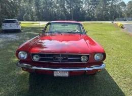 Ford Mustang FASTBACK GT