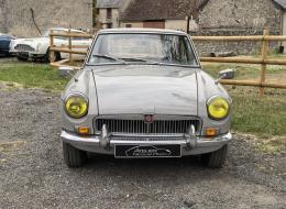 MG B GT