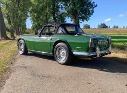 Triumph TR250