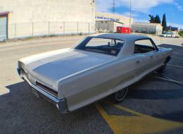 Pontiac Bonneville Sedan