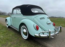 Volkswagen Coccinelle 1965 Cabrio body off restored