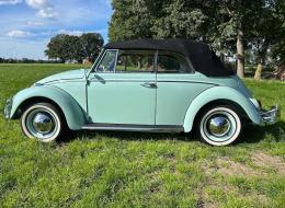 Volkswagen Coccinelle 1965 Cabrio body off restored