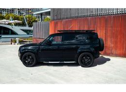 LandRover Defender