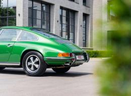 Porsche 911 2.2T Coupe 