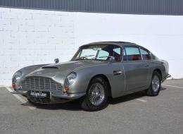Aston Martin DB 6 Saloon Superleggera