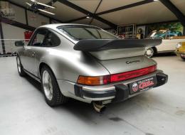 Porsche 911 Carrera