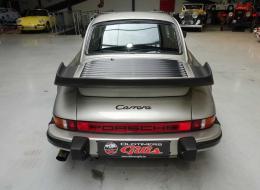 Porsche 911 Carrera