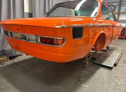 BMW 3.0 L CSI - E9