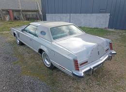 Lincoln Mark  V 