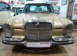 Mercedes-Benz SE 250 W108