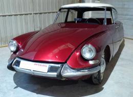 Citroen DS 19 SEDAN