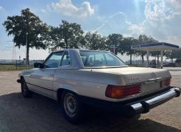 Mercedes-Benz SL 380SL R107