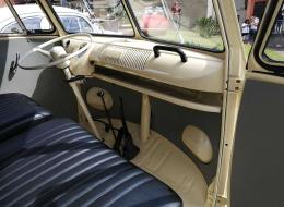 Volkswagen Combi T1 splitwindow bus