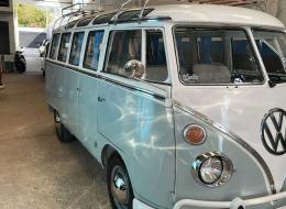 Volkswagen Combi Samba replica