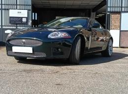 Jaguar XKR coupé 406 ch 