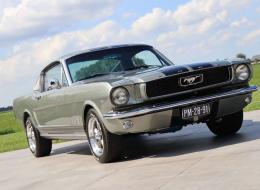Ford Mustang V8  Fastback
