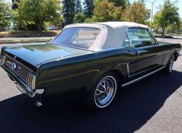 Ford Mustang V8 Cabriolet