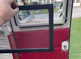 Volkswagen Combi T2 Crew Cab Splitwindow Bus