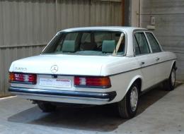 Mercedes-Benz 240 D W123