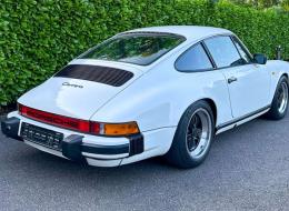Porsche 911 Carrera