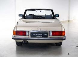 Mercedes-Benz SL 350 R107